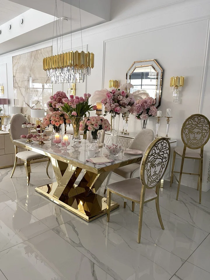 Jadalnia glamour złota