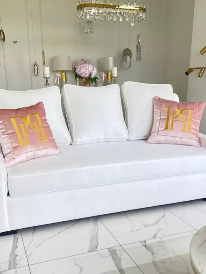 Sofa 3-osobowa z Funkcją Spania MANHATTAN w jasnym wnętrzu. Aranżacja nowoczesnego wnętrza od Primavera Home.