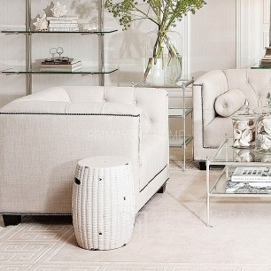 Klasikinis dygsniuotas chesterfield classic fotelis glamour stiliaus smėlio ir pilkos spalvos PAOLA