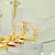 Złoty elegancki żyrandol w stylu glamour