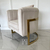 Modernus, stilingas, dizainerių sukurtas žavingas fotelis svetainei ir valgomajam, aukso smėlio spalvos BENT 