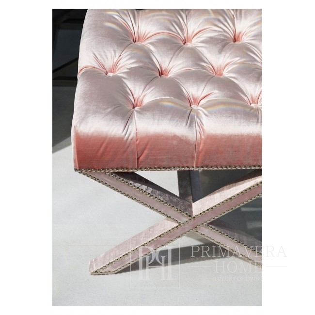 Pufa tapicerowana pikowana welur w stylu glamour Ricardia