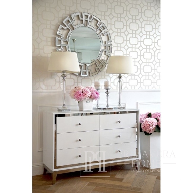 Glamour lacquered wooden chest of drawers on Lorenzo M Silver steel legs