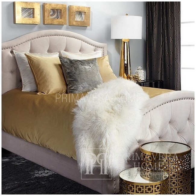 Łóżko tapicerowane do sypialni glamour nowoczesne ze srebrnymi zdobieniami Queen w kolorze pudrowy róż  180x200 cm