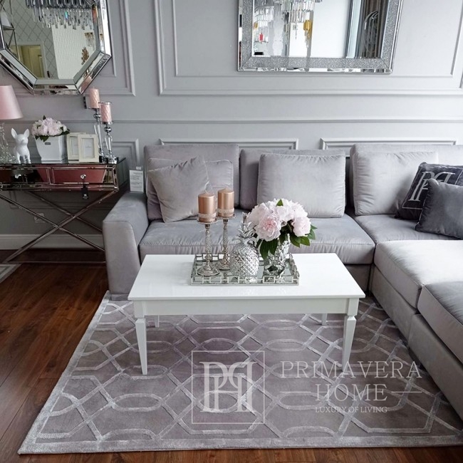 Wooden glamor coffee table for the ELEGANCE dining room