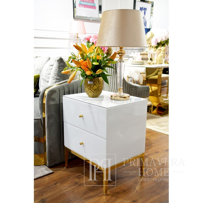 Glass bedside table Franco for a glamor super white bedroom with a gold base OUTLET 