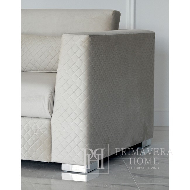 Upholstered armchair with diamonds COMFORT