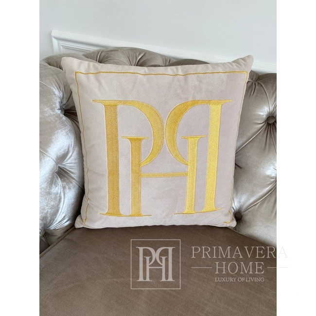 Veliūrinio audinio pagalvė PH 40x40 su smėlio spalvos logotipu 
