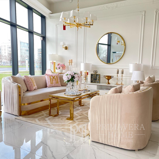 Išskirtinė glamūrinė sofa svetainei, art deco, moderni, su plieninėmis aukso juostelėmis, smėlio spalvos, dizainerio aukso spalvos MADONNA 